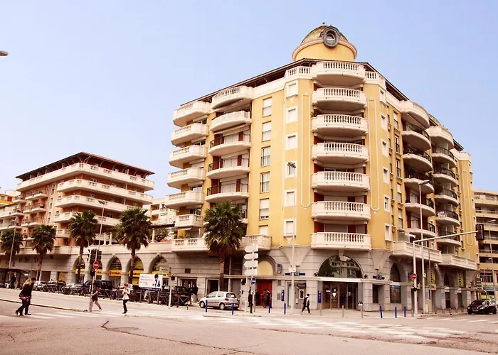 Domes Seaside Residence Piscine, Free Parking, Airport Tramway