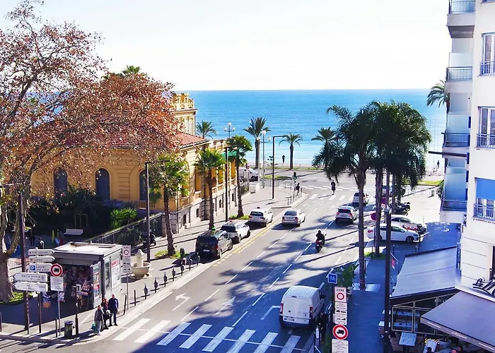 Domes Seaside Residence Piscine, Free Parking, Airport Tramway