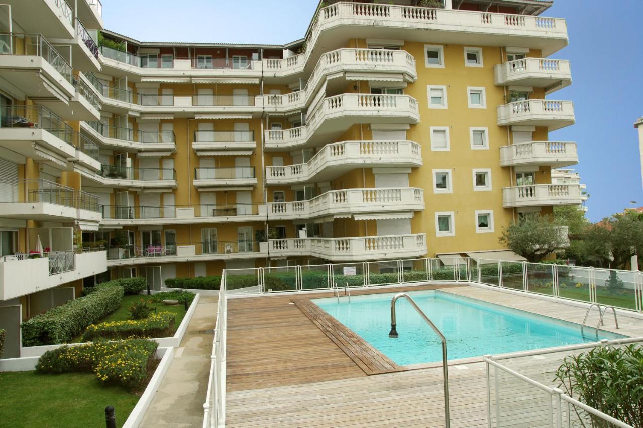 Apartment Domes Seaside Piscine, Free Parking, Airport Tramway Nice